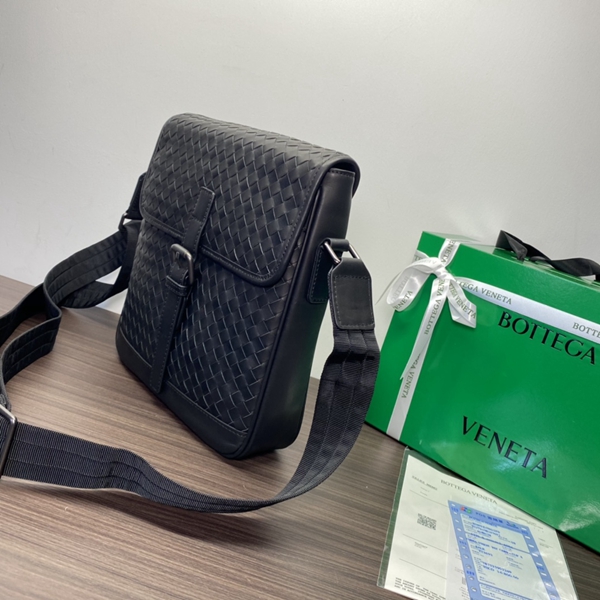 ボッテガヴェネタバッグ内部構造